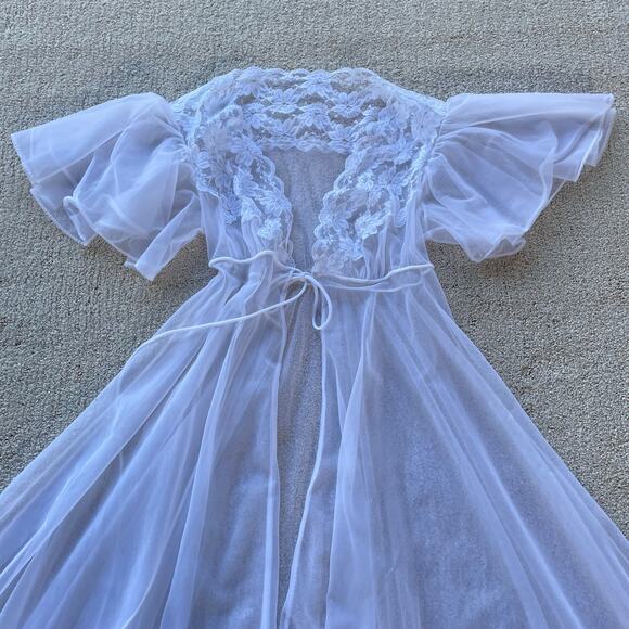 Vintage Val Mode Fairy Sheer Nylon Short flutter Sleeve Lace White Maxi Robe S-M - Picture 11 of 16